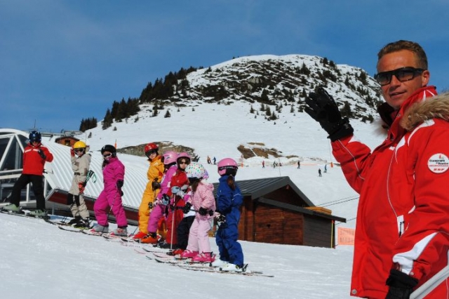 萨瓦的 ESF 滑雪课程 